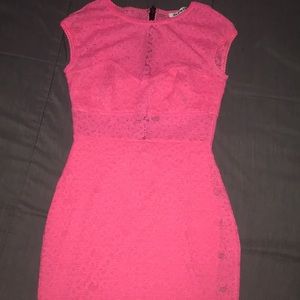 Neón pink dress